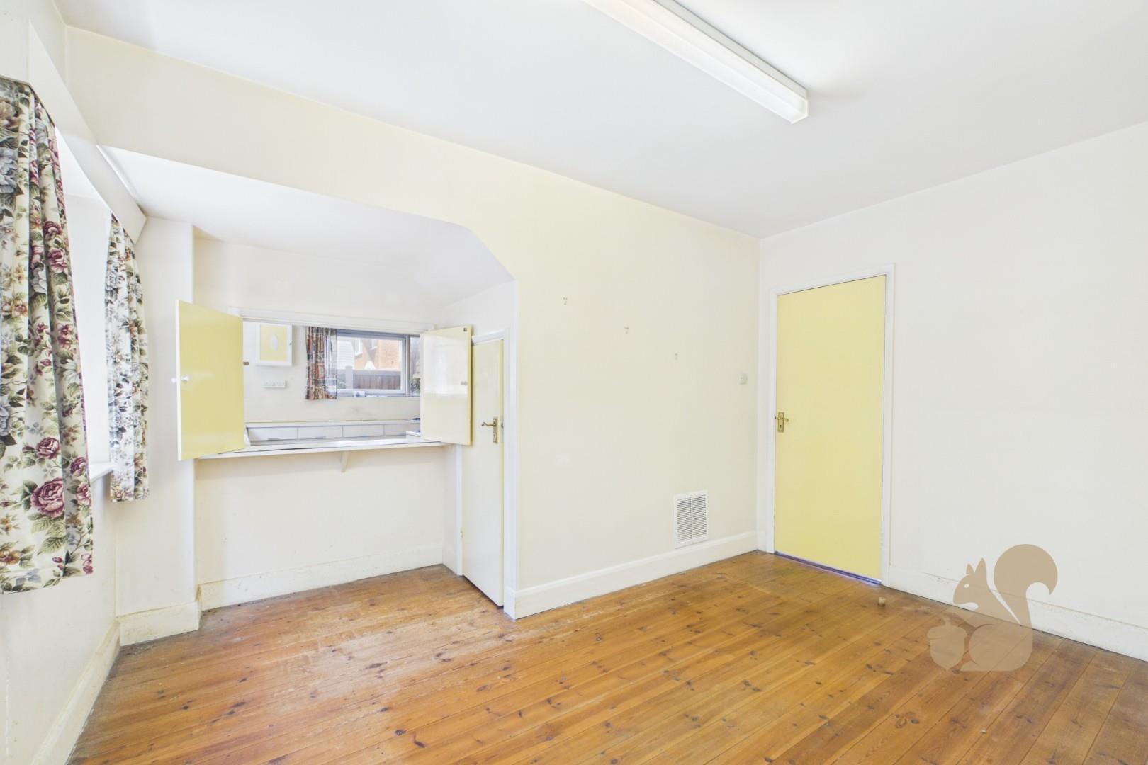 CAM01659G0-PR0895-STILL006.jpg